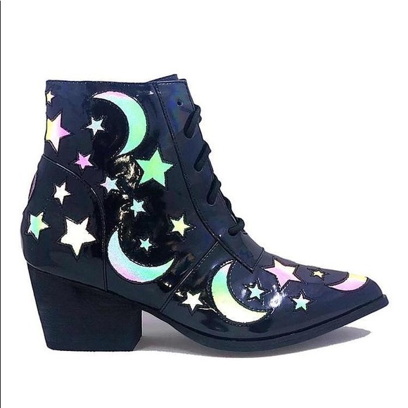 SOLD on Depop- YRU AURA REFLECTIVE BOOTS 🦇 ✨🔮 - Picture 5 of 8